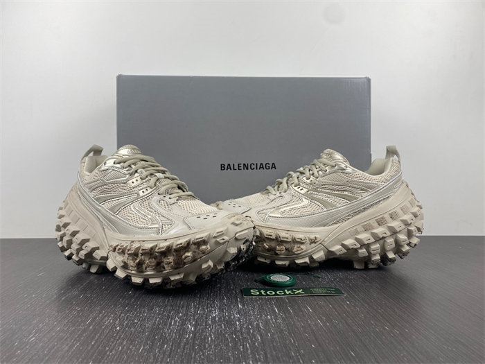 Ba*len*cia*ga defender beige 685613 w2raf 9700