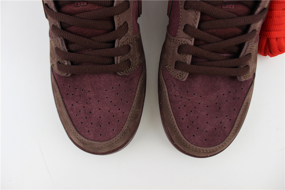 Nike SB Dunk Low City Of Love Burgundy Crush