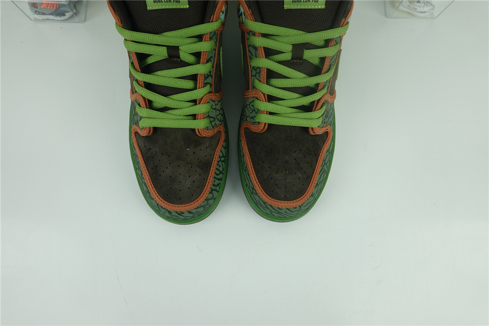 Nike SB Dunk Low Premium “DE LA SOUL”